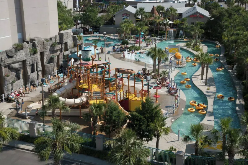 North Shore Oceanfront Resort Hotel - Image 1