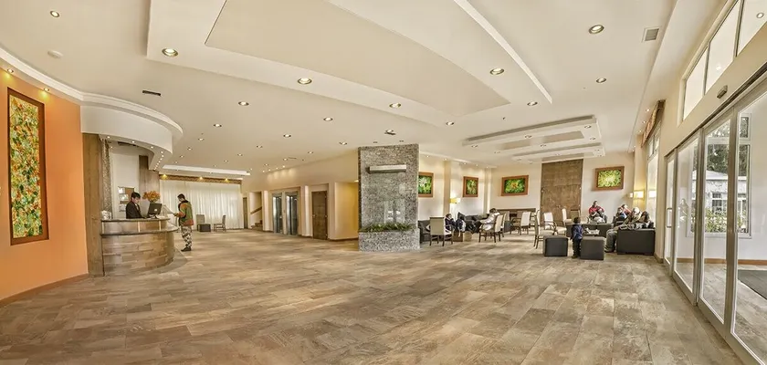 Huinid Pioneros Hotel & Aparts - Reception