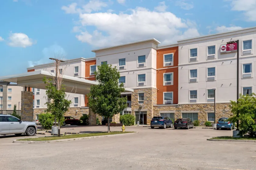 Best Western Plus Eastgate Inn & Suites - Image 1