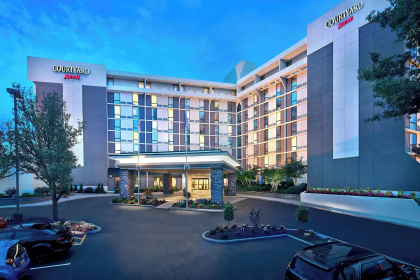 Courtyard by Marriott Philadelphia City Avenue - Image 1