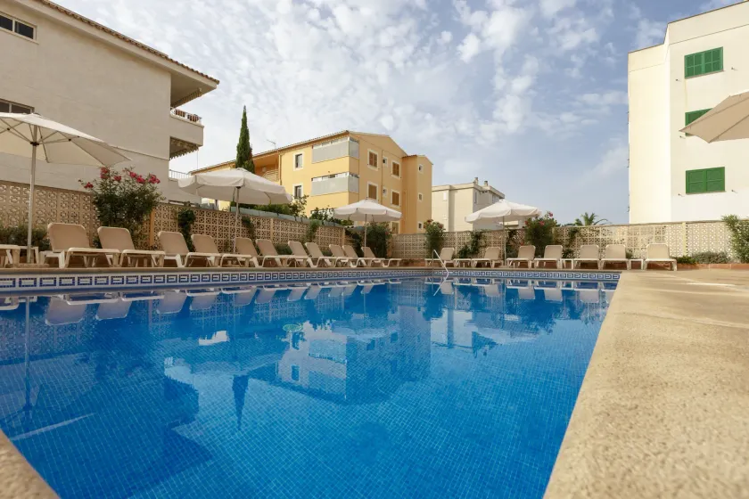 Hotel Golf Beach - Image 1