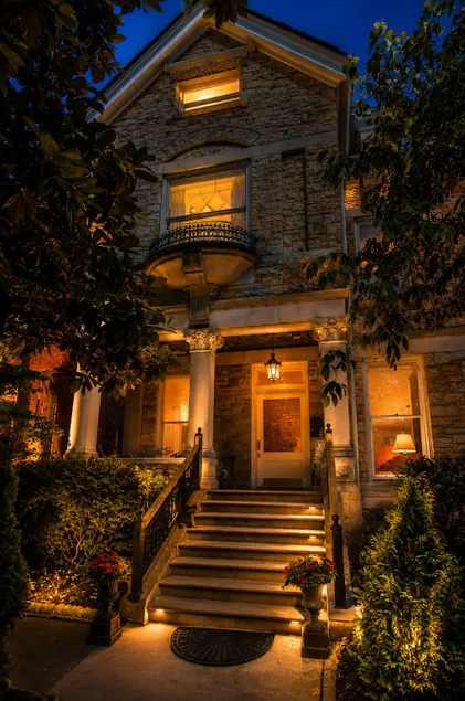Central Park Bed & Breakfast - Image 1