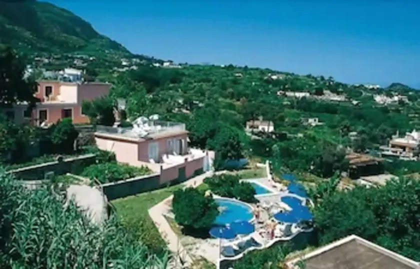Hotel Bel Tramonto - Image 1