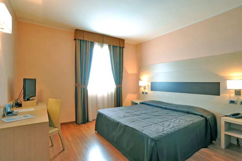 Hotel Arthur - Image 1