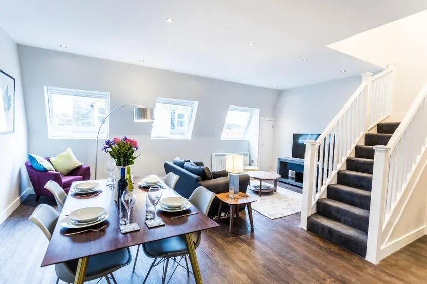 Suite Life Serviced Apartments - Old Town - Image 1