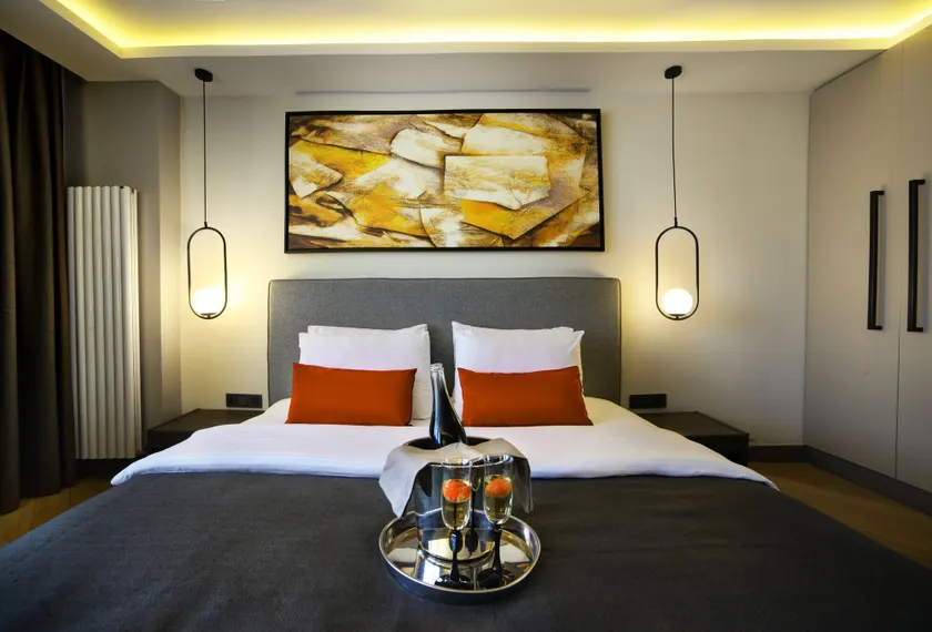 The Capital Suites - Image 1