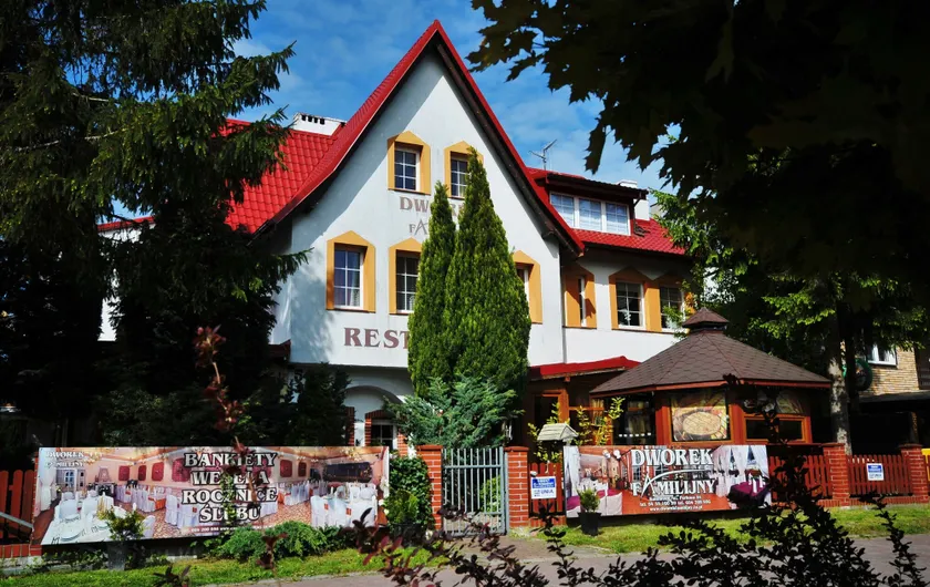 Dworek Familijny - Image 1