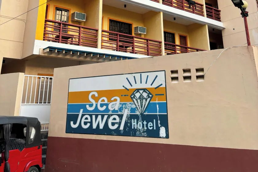 Sea Jewel Hotel Puerto Galera powered by Cocotel - Image 1