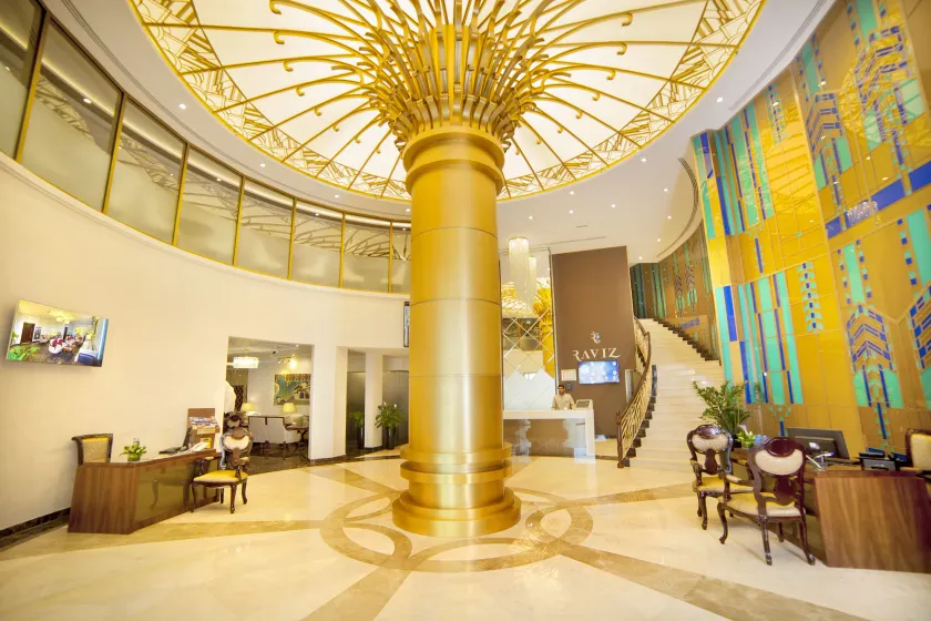 Raviz Center Point Hotel - Image 1
