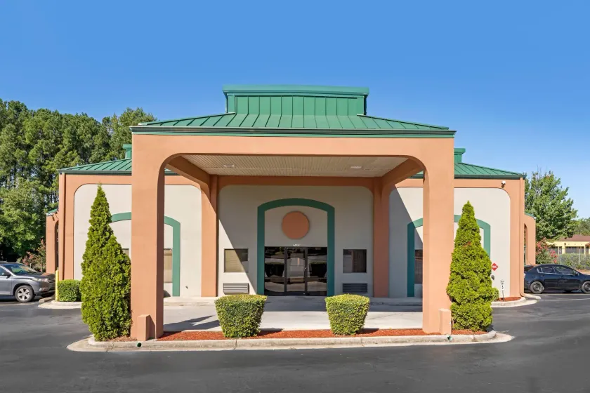 Quality Inn & Suites Stockbridge Atlanta South I-75 - Image 1