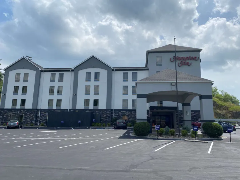Hampton Inn Ft. Chiswell-Max Meadows - Image 1