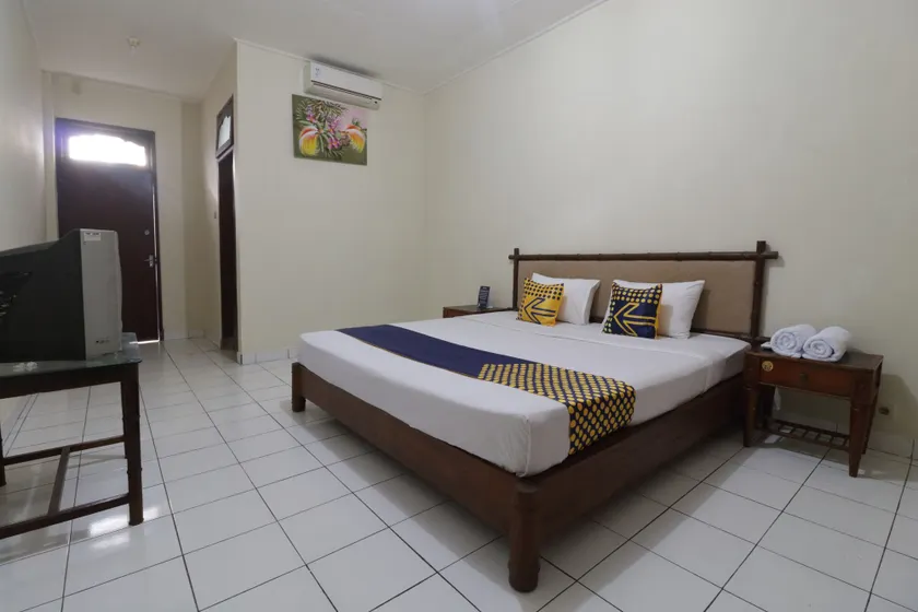 SPOT ON 2426 Hotel Aget Jaya Ii - Image 1