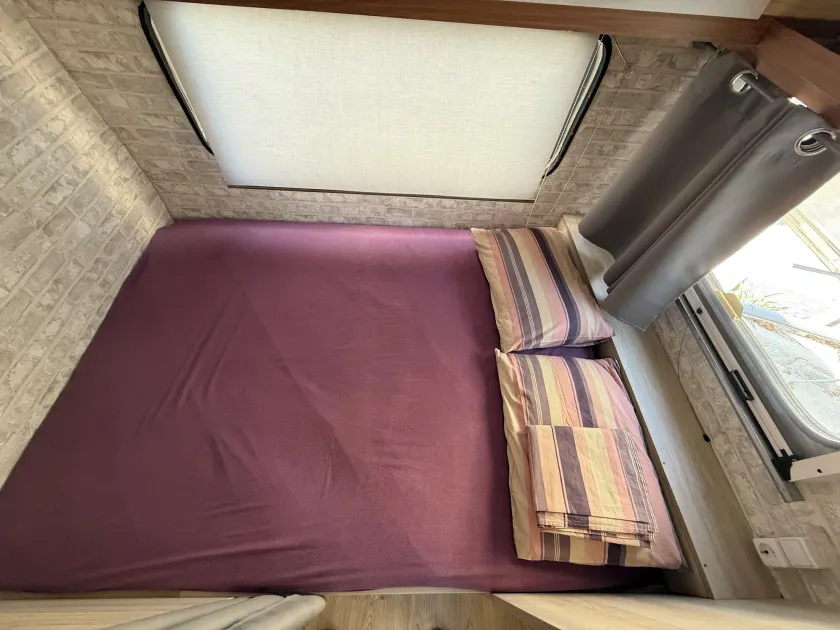 GARDEN APARTMENT (ELECTRIC CAR CHARGING STATION) - Room