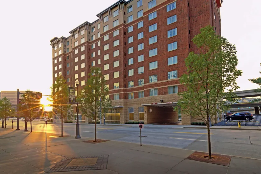 Residence Inn Pittsburgh North Shore - Image 1