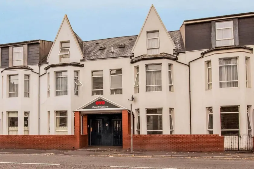 Cardiff Riverside Hotel by Belvilla - Image 1