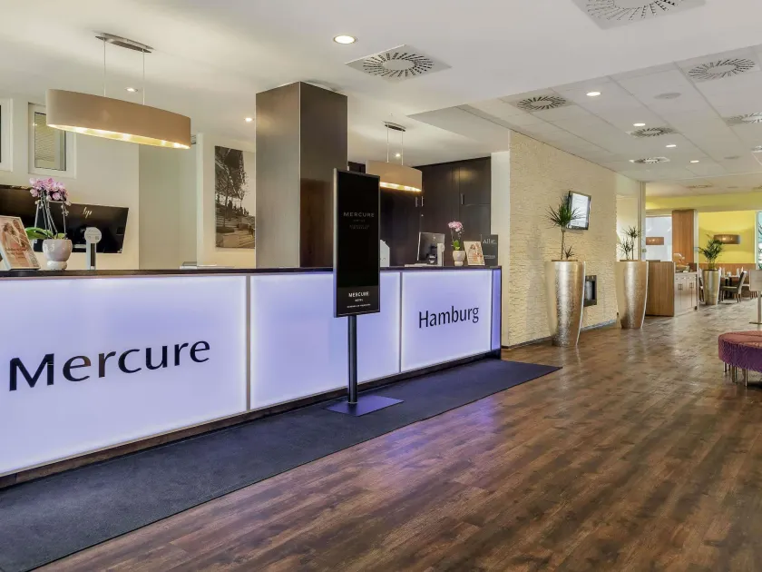 Mercure Hotel Hamburg am Volkspark - Image 1