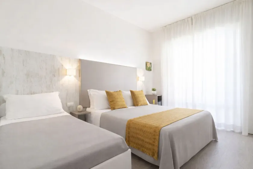 Hotel Annalisa - Image 1