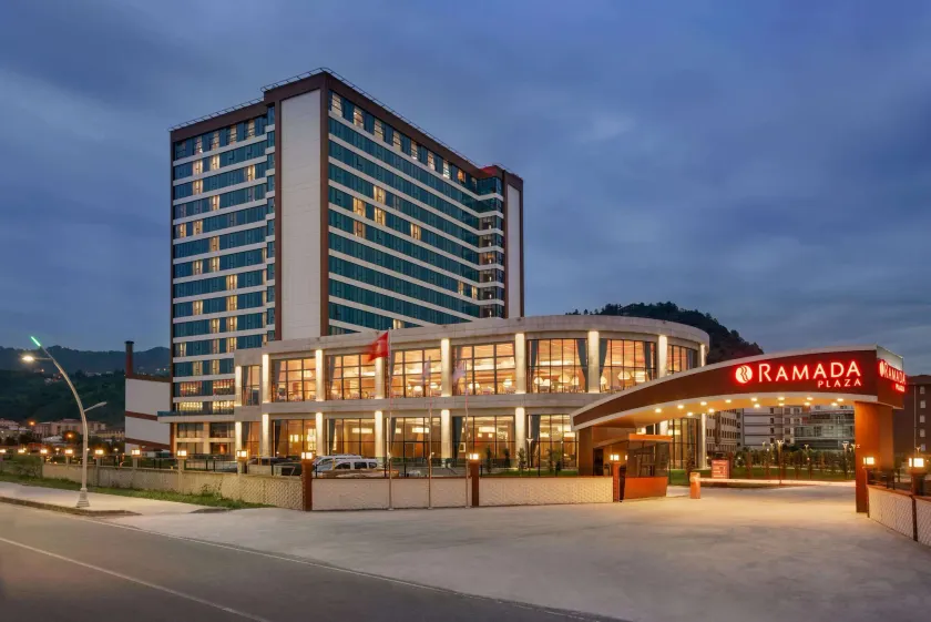 Ramada Plaza by Wyndham Rize - Image 1