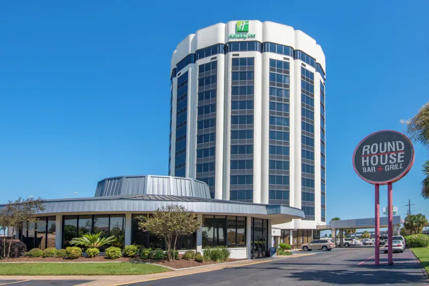 Holiday Inn New Orleans West Bank Tower by IHG - Image 1
