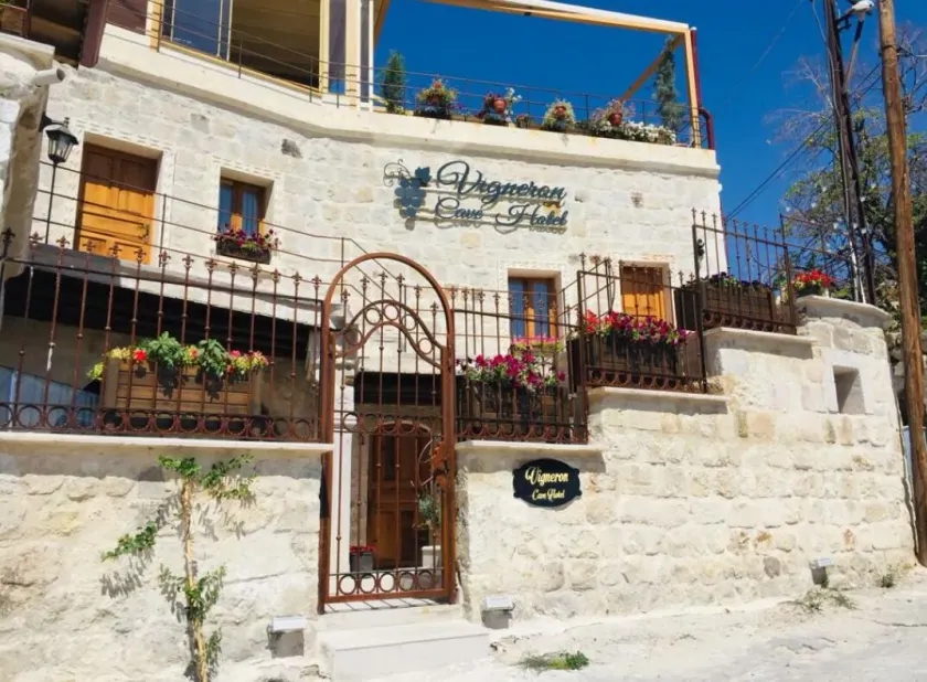 Vigneron Cave Hotel - Image 1