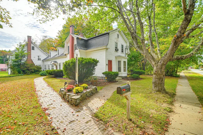 1 Mi to Main St Fryeburg: Historic Family Home - Image 1