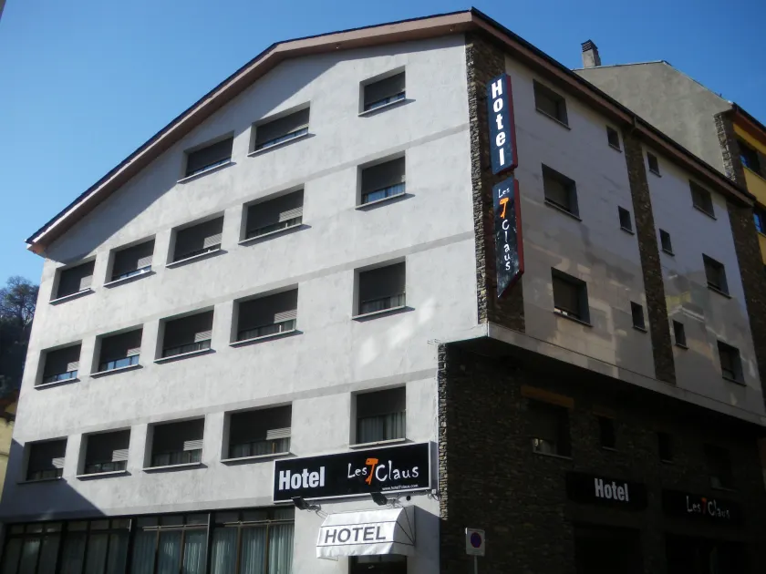 Hotel Les 7 Claus - Image 1
