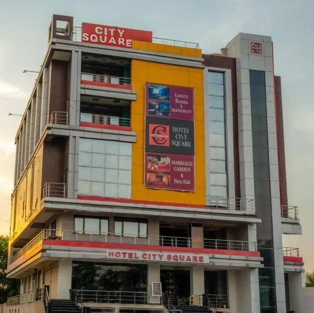 Hotel City Square - Image 1