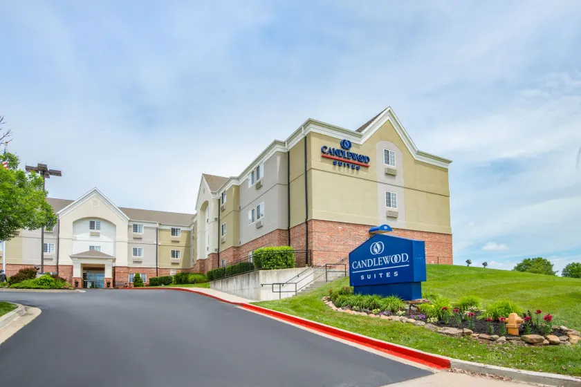 Candlewood Suites Jefferson City By IHG - Image 1