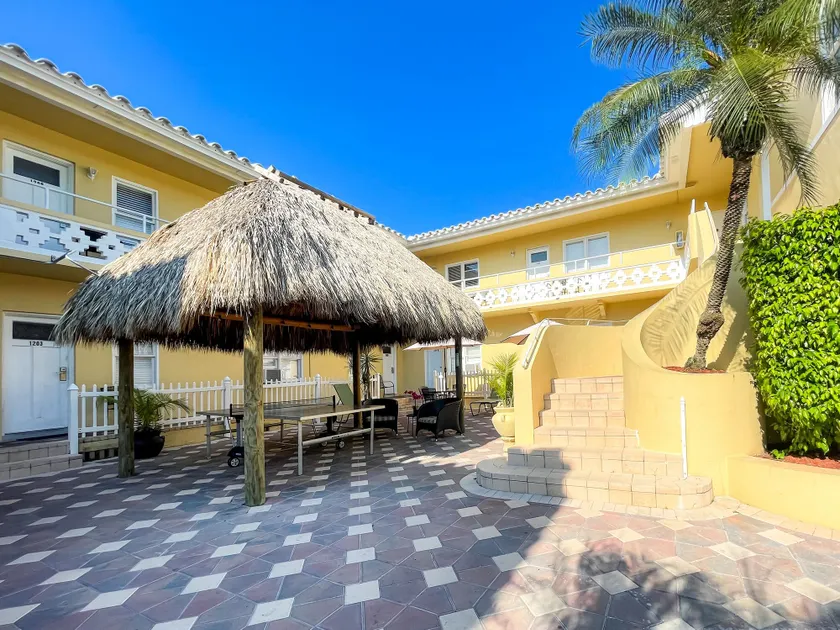 The Palms - Image 1