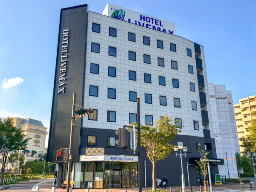 HOTEL LiVEMAX Mikawaanjo Ekimae - Image 1