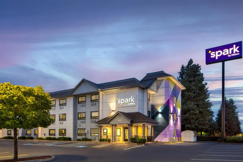 Spark by Hilton Springfield Eugene - Image 1