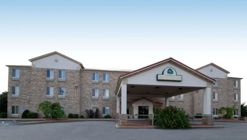 Beaver Dam Inn - Image 1