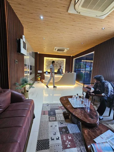 Hotel Elite Stay by The Rahul - Lobby