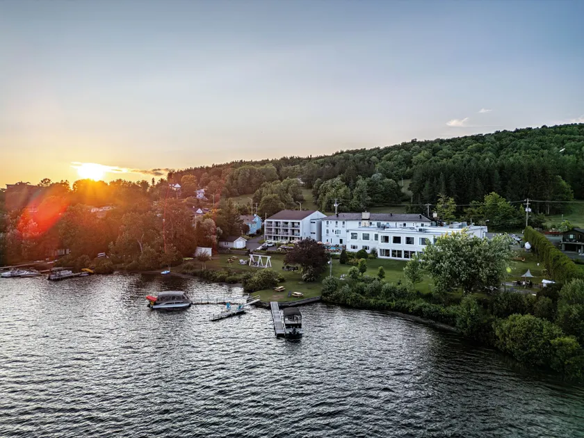 Manoir Lac-Etchemin - Image 1