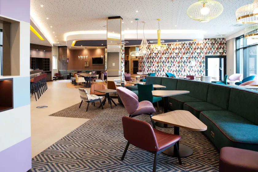 Hampton by Hilton Munich Airport South - Image 1