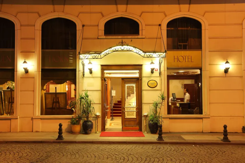 Golden Horn Hotel - Image 1
