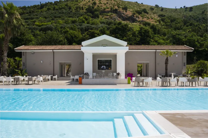 Likò Resort - Image 1
