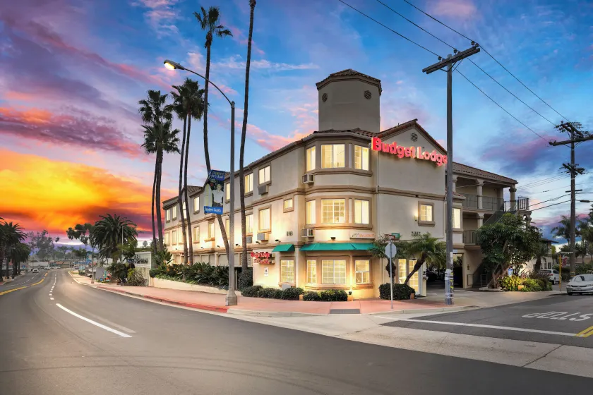 Americas Best Value Inn San Clemente Beach - Image 1
