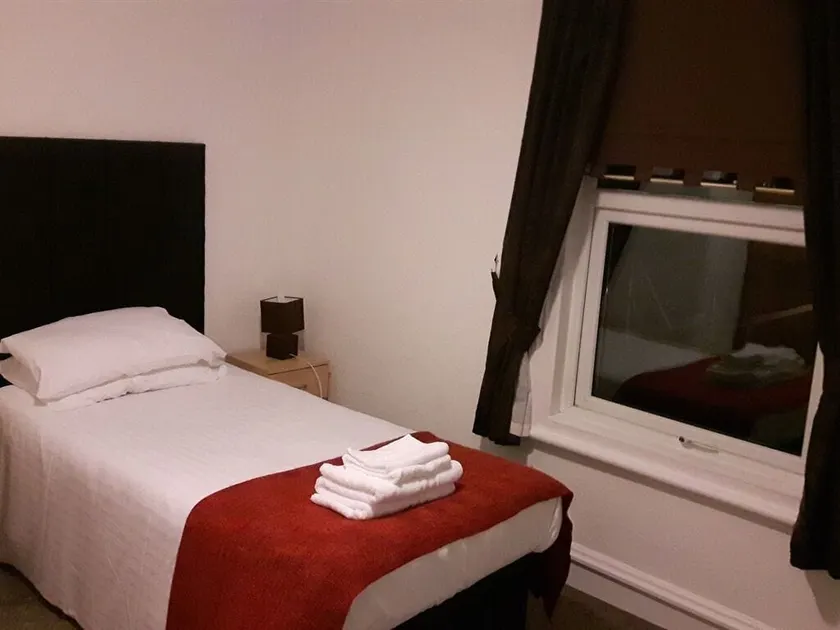 Trinity Guest House - Image 1