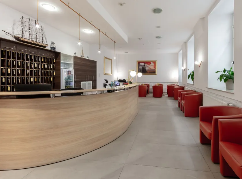 Hotel Admiral - Image 1