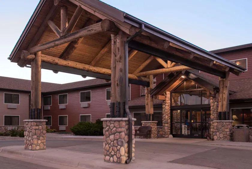 AmericInn by Wyndham Belle Fourche - Image 1
