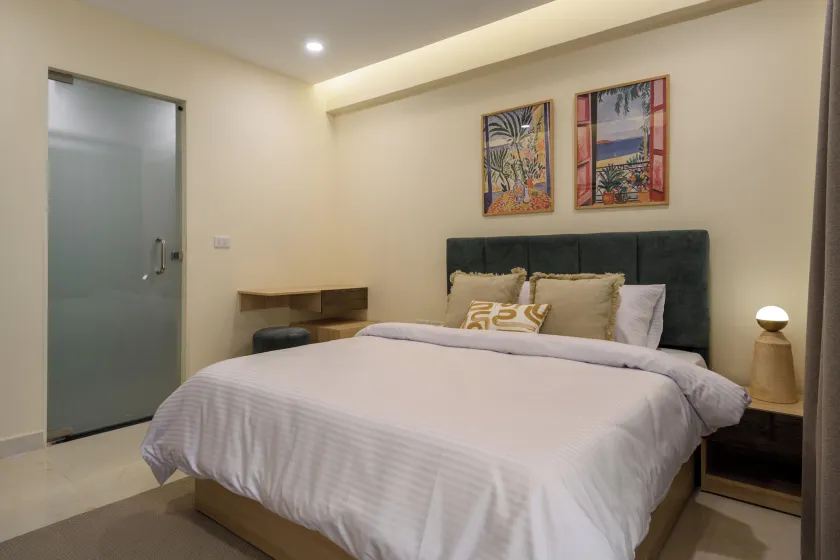 Hazel Spaces in Heliopolis - Rom