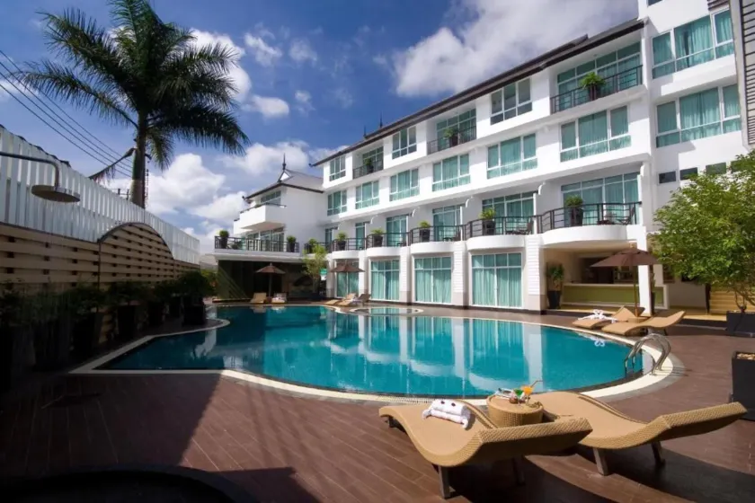 A-Te Chumphon Hotel - SHA Plus - Image 1