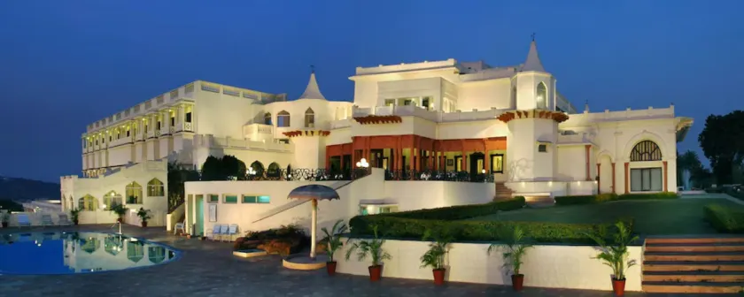 Noor-Us-Sabah Palace - Image 1