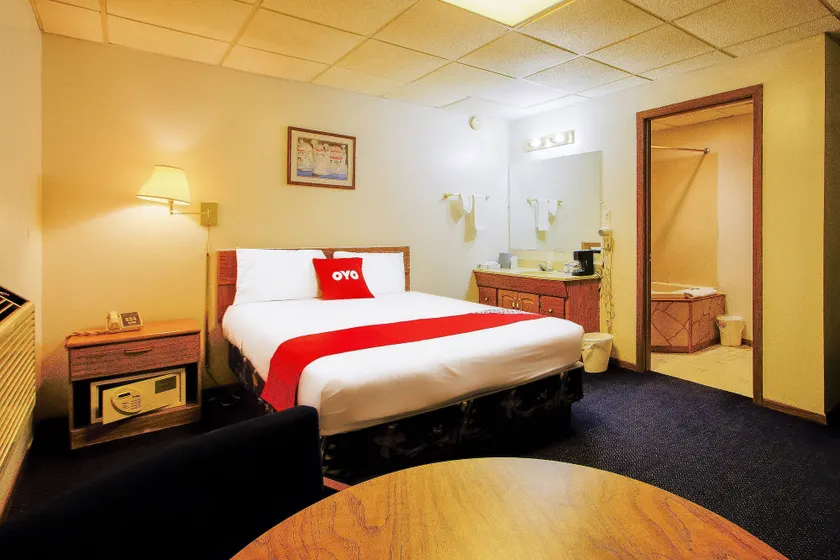 OYO Hotel Chapmanville Inn, WV - Hwy 119 - Image 1