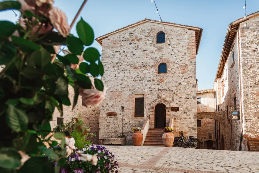 Borgo Petroro - Image 1