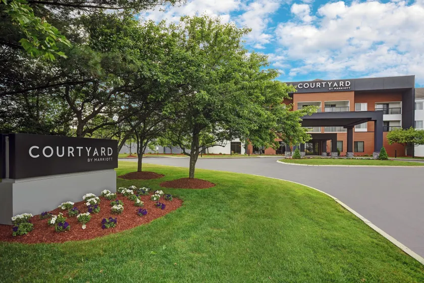 Courtyard Boston Raynham - Image 1