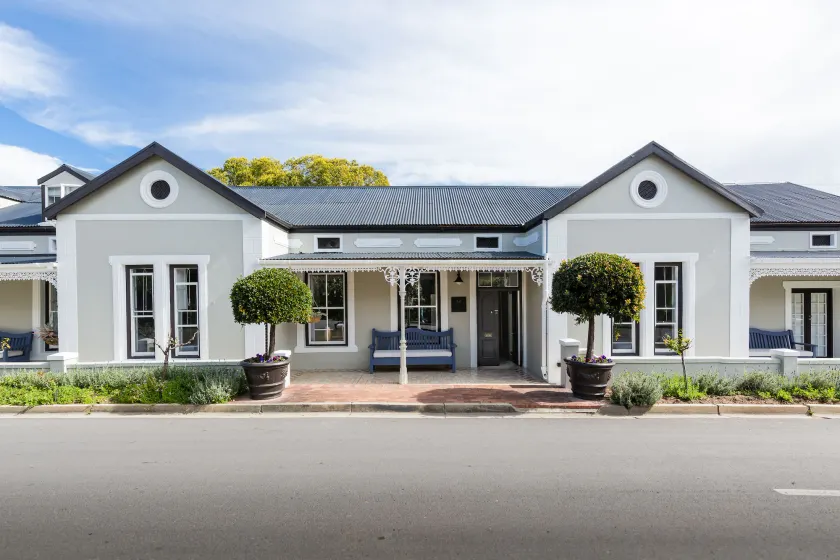 Macaron Boutique Guest House - Image 1