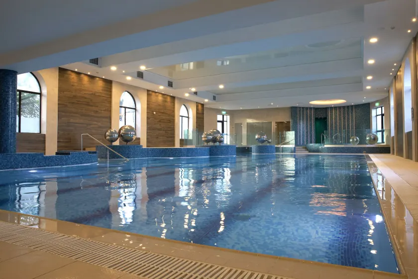Westport Plaza Hotel, Spa & Leisure - Image 1