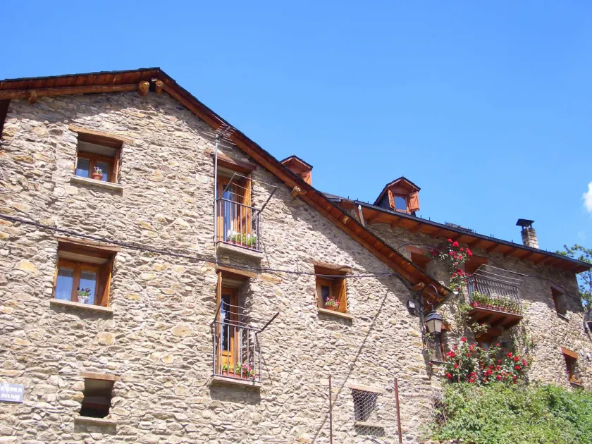 Casa Garbot - Image 1